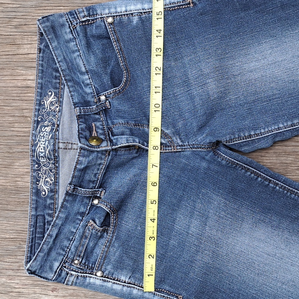 Express Jeans Barely Boot Low-Rise, Size 4 S - image 5